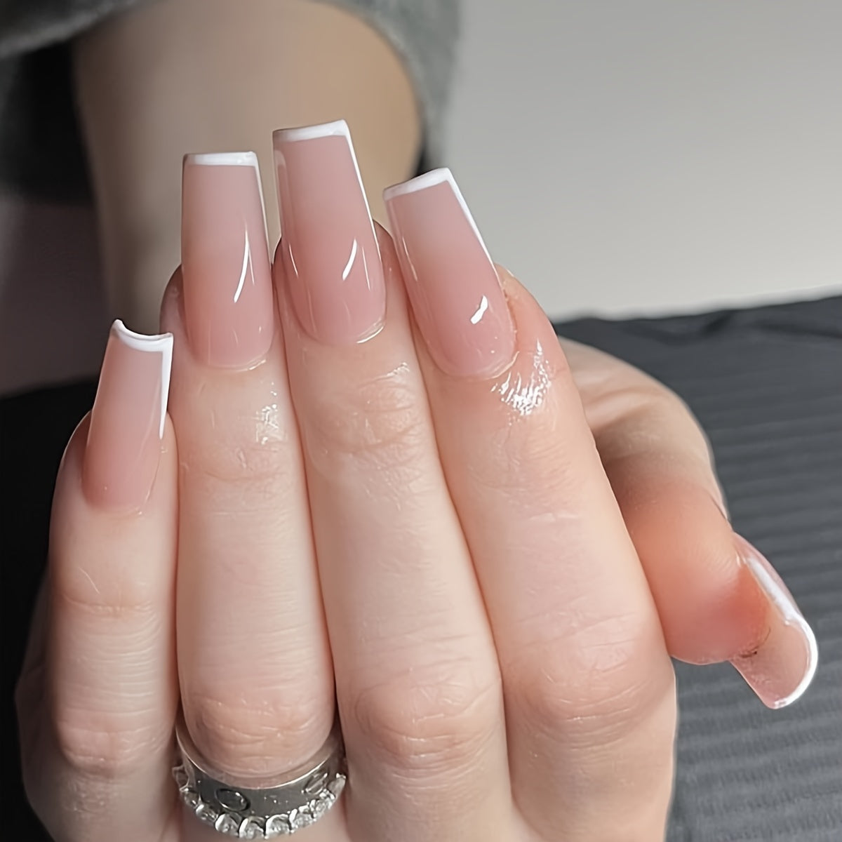 24pcs Glossy Medium Ballerina Fake Nails F624