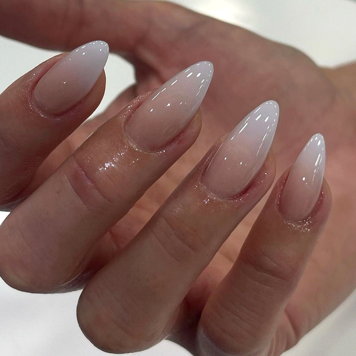 Basic French Manicure F542